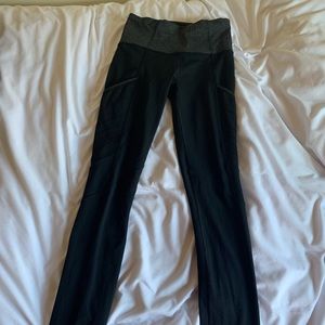 Lululemon Size Up Tights size 2 LIKE NEW**